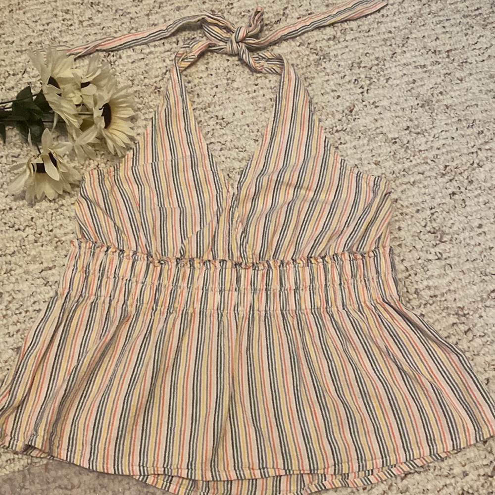 Super cute American Eagle halter top